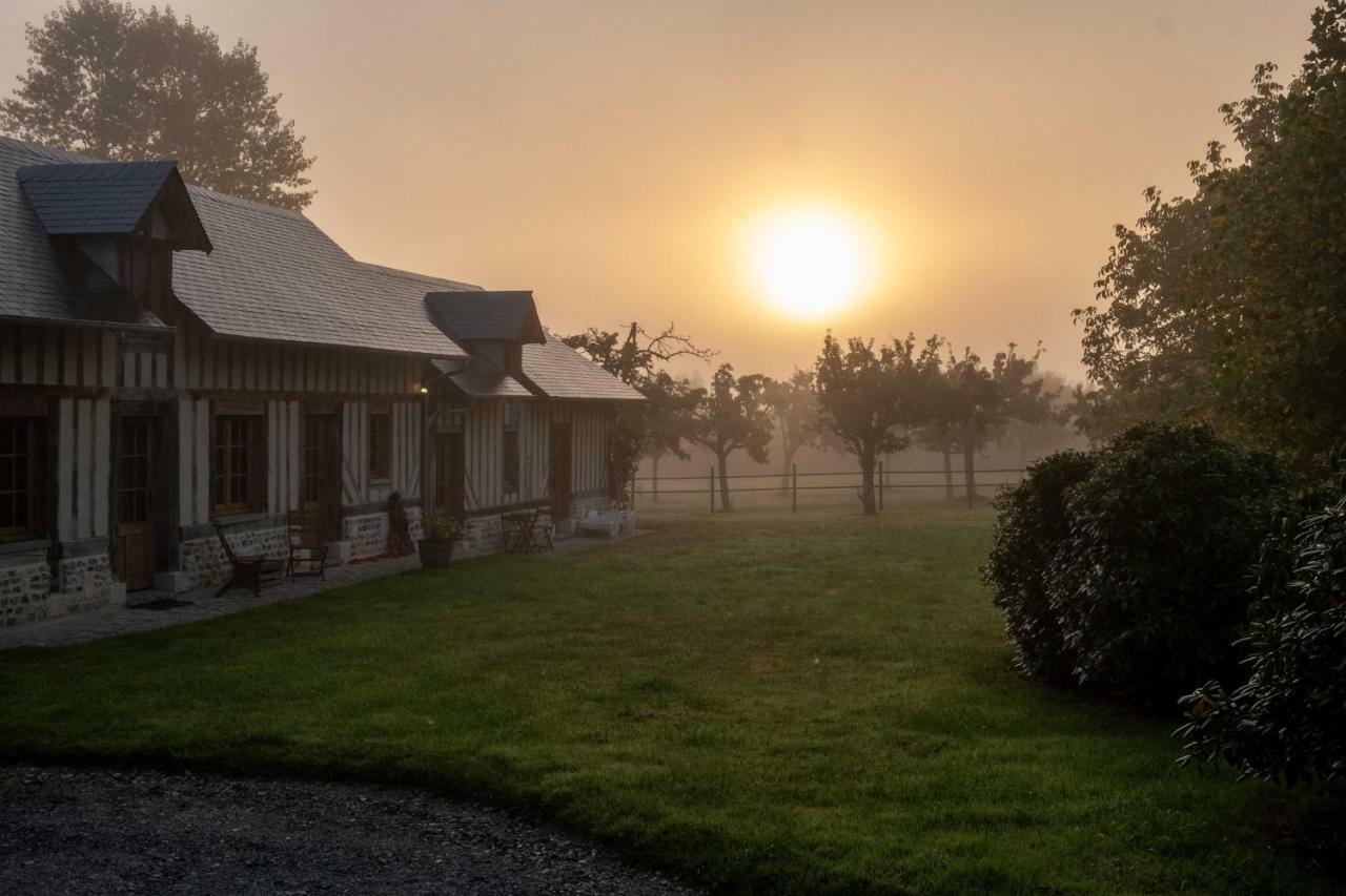 L'Auberge Du Mont Le Breuil-en-Auge Dış mekan fotoğraf